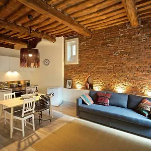 https://casa-nora.it-tuscanyhotel.com